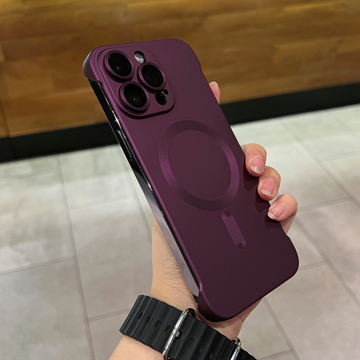 【全新昇級】iPhone15 新款無邊框 自帶鏡頭膜 電鍍磨砂手機殼 採用德國拜爾抗黃基材 持久耐髒抗黃 iPhone美學！！