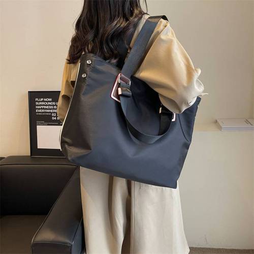  🔥New large capacity waterproof casual handbag