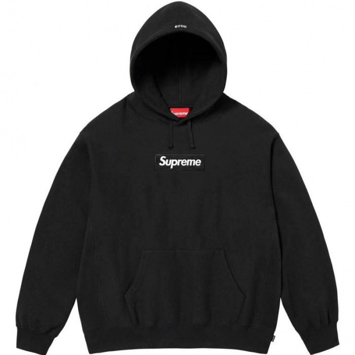 Supreme 2025 FW 秋冬新款 Box Logo 連帽帽T， 將經典街頭符號與秋冬保暖需求完美結合。採用重磅棉料與加厚內裡絨感處理，鎖住體溫，抵禦寒風。