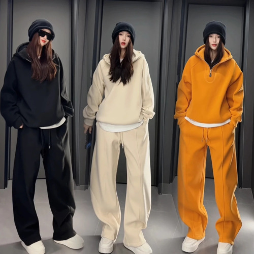 冬季情侶套裝 男女同款 連帽純色拉鍊帽衫通勤衛衣搭配彎刀長褲 寬鬆日常百搭舒適