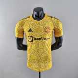 Manchester United 2022-23 yellow goalkeeper player version soccer jerseys