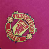 Manchester United 2004-06 home soccer jerseys