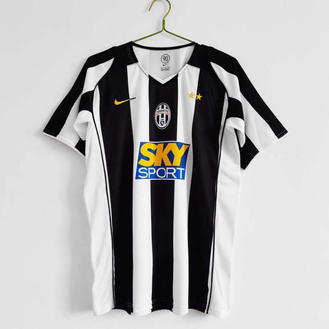 Juventus 2004-05 home soccer jerseys