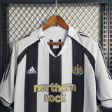 2004-2006 Newcastle home soccer jerseys