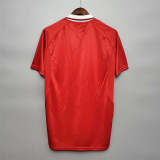 Manchester United 1999-00 home soccer jerseys
