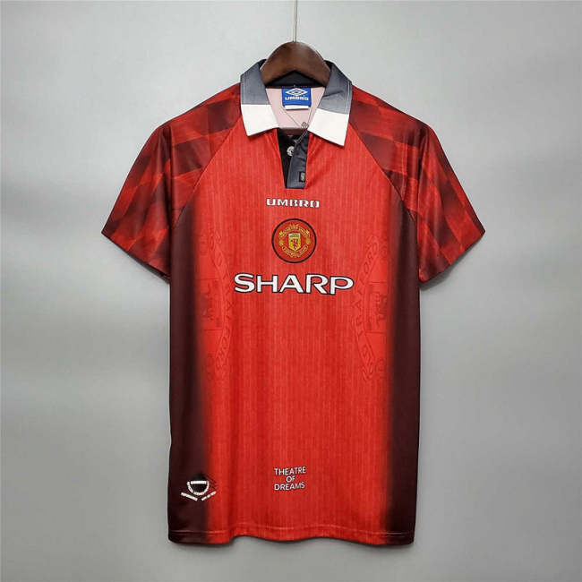 Manchester United 1996-97 home soccer jerseys