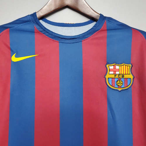 Barcelona 2005-06 UEFA Champions League home soccer jerseys