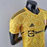 Manchester United 2022-23 yellow goalkeeper player version soccer jerseys