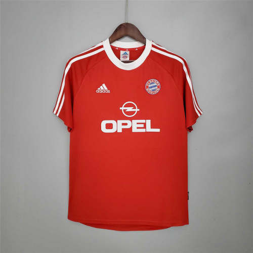 2000-01 Bayern Munich home soccer jerseys