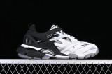 Balenciaga four generations of trendy running shoes