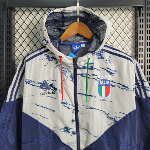 2023-24 Windbreaker Italy