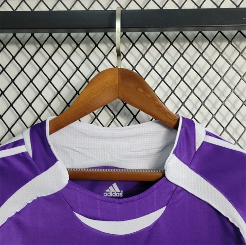 Real Madrid 2006-07 away Soccer jersey