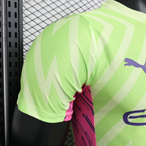 2023-24 Manchester City fluorescent green player version training
