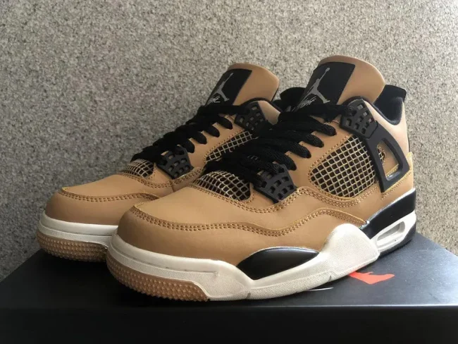 Air Jordan 4 Pearl milk tea/yellow 