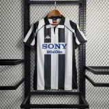 Juventus 1997-98 home