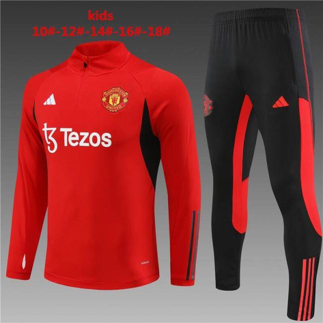 2023-24 Manchester United home sports training suit