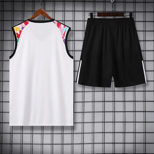 2023-24 Manchester United white vest suit