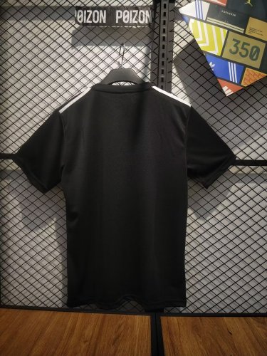 2024-25 Manchester United black special edition jersey