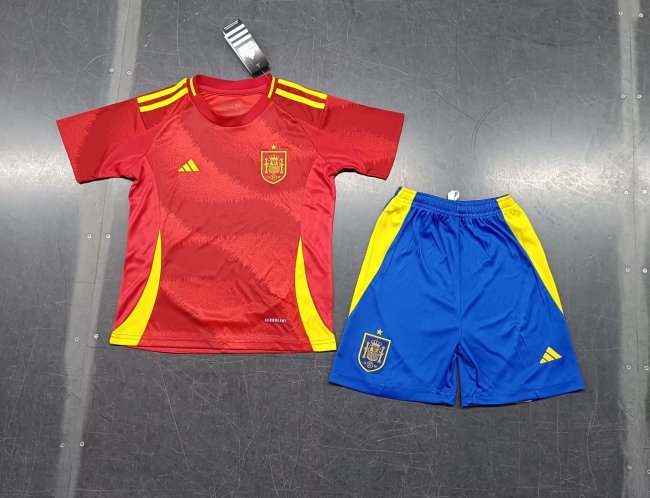 2024 Spain home kids kit
