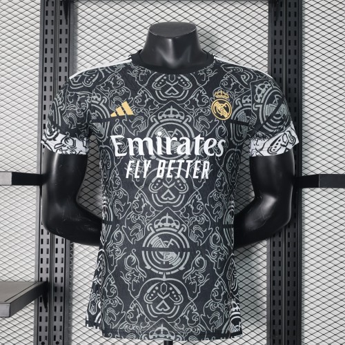 Player Version 2024-25 Real Madrid Black Special(The player version is more slim fit, it is recommended to buy one size larger)