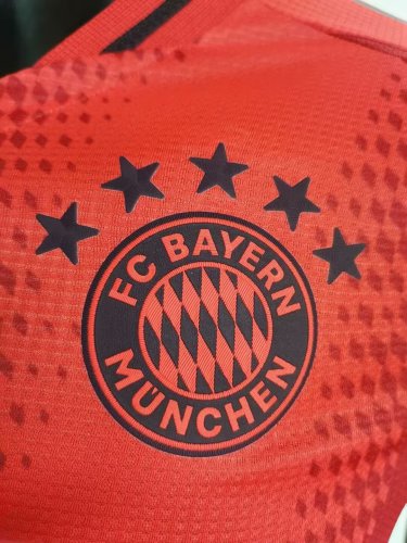 2024-25 Bayern Munich home Player version(The player version is more slim fit, it is recommended to buy one size larger)