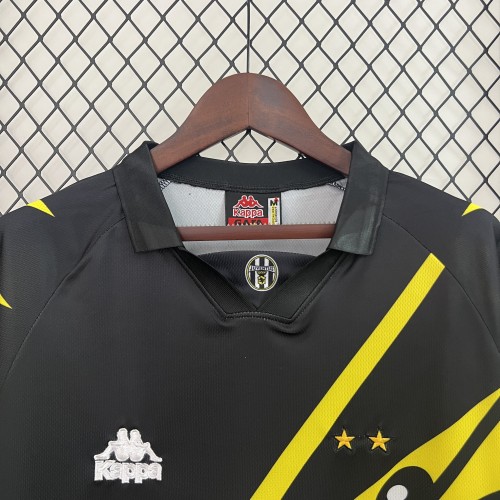 Juventus 1996-97 third game retro jersey 