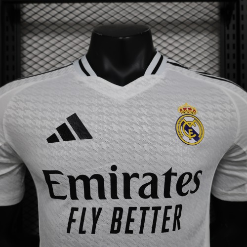 2024-25 Real Madrid white home player version(The player version is more slim fit, it is recommended to buy one size larger)