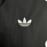2024-25 Manchester United black goalkeeper jersey