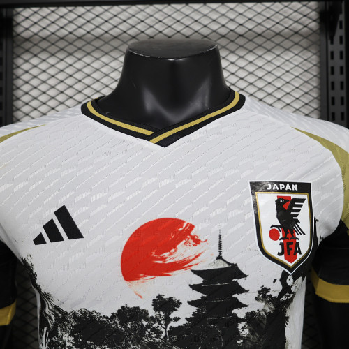 2024-25 Japan white Special player version(The player version is more slim fit, it is recommended to buy one size larger)