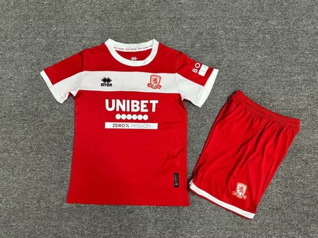 2024-25 Middlesbrough home kids kit