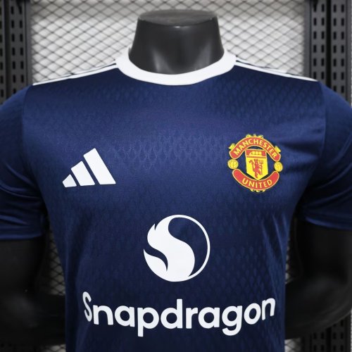 Manchester United 2024-25 navy blue special player version (The player version is more slim fit, it is recommended to buy one size larger)
