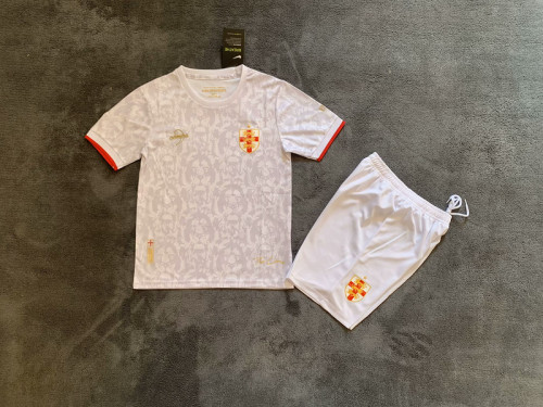 2024-25 England white Special kids kit
