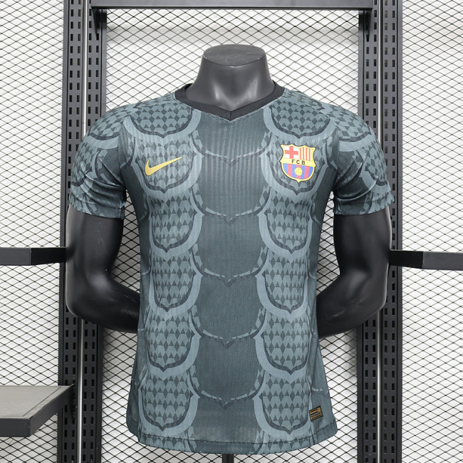 2024-25 Barcelona black special player version(The player version is more slim fit, it is recommended to buy one size larger)