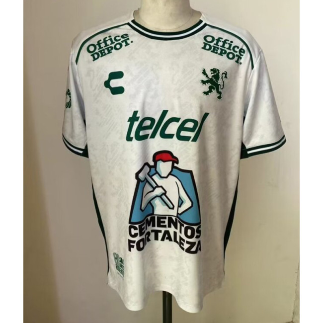 2024-25 Leon away jersey