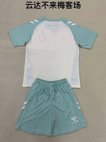2024-25 Werder bremen away kids kit