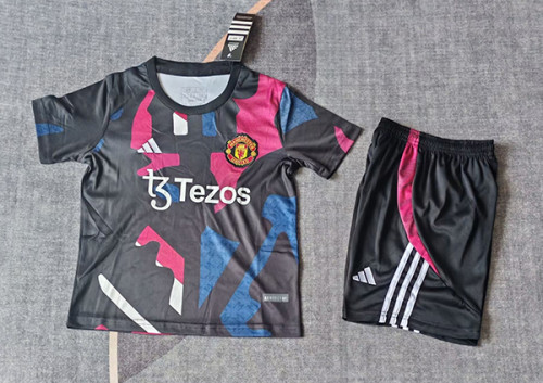 2025-26 Manchester United kids trainging kit
