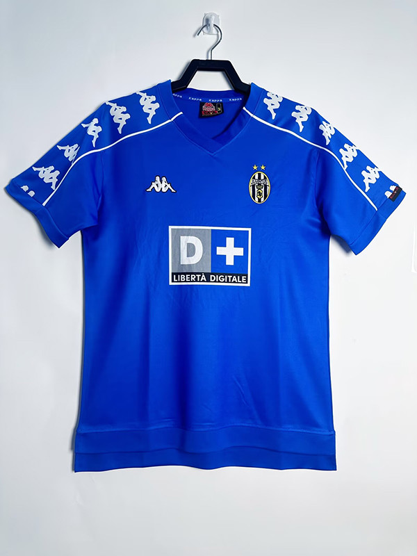 Juventus 1999-00 blue away
