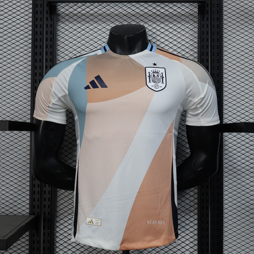 2025-26 Spain Pre-match player version (The player version is more slim fit, it is recommended to buy one size larger)