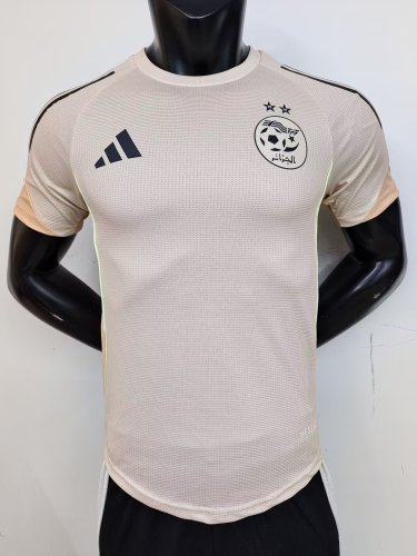 Algeria 2025-26 light pink player verison(The player version is more slim fit, it is recommended to buy one size larger)