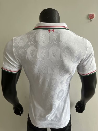 liverpool 2025-26 white player verison (The player version is more slim fit, it is recommended to buy one size larger)