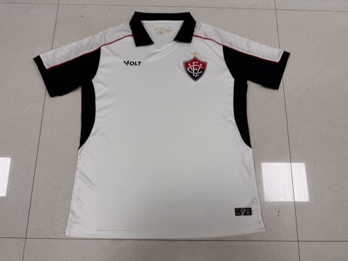 Victoria 2025-26 white