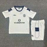 Manchester United 2000-01  Away Kids Kit