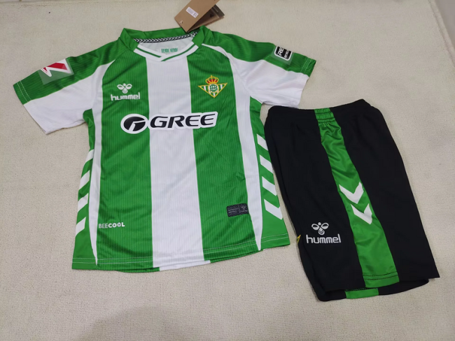 2025-26 Betis home kids kit