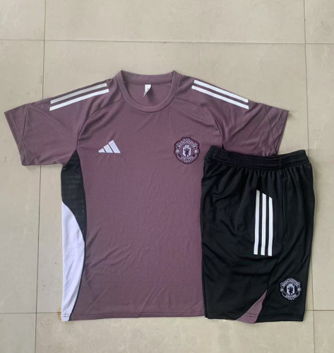 2025-26 Manchester United dark purple training suit
