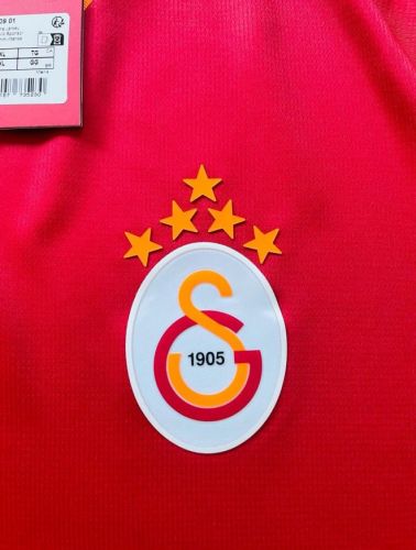 Galatasaray 2025-26 Home (with patch theme and ad name)