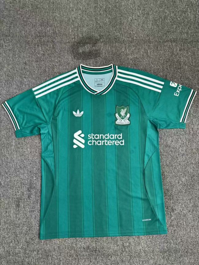 Liverpool 25-26 third green jersey