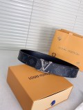LV classic belt