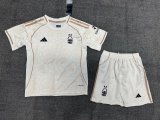 Nottingham Forest 2025-26 away white kids