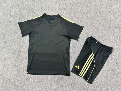 Fulham 2025-26 Third Away kids