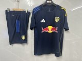 Leeds 2025-26 training shirt +shorts